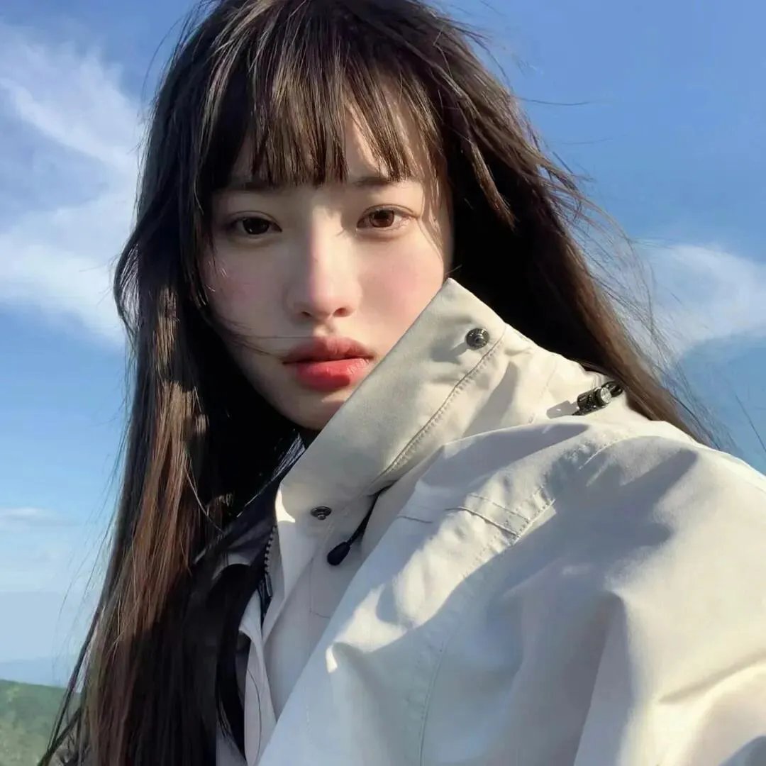 远看是蔚蓝的春天